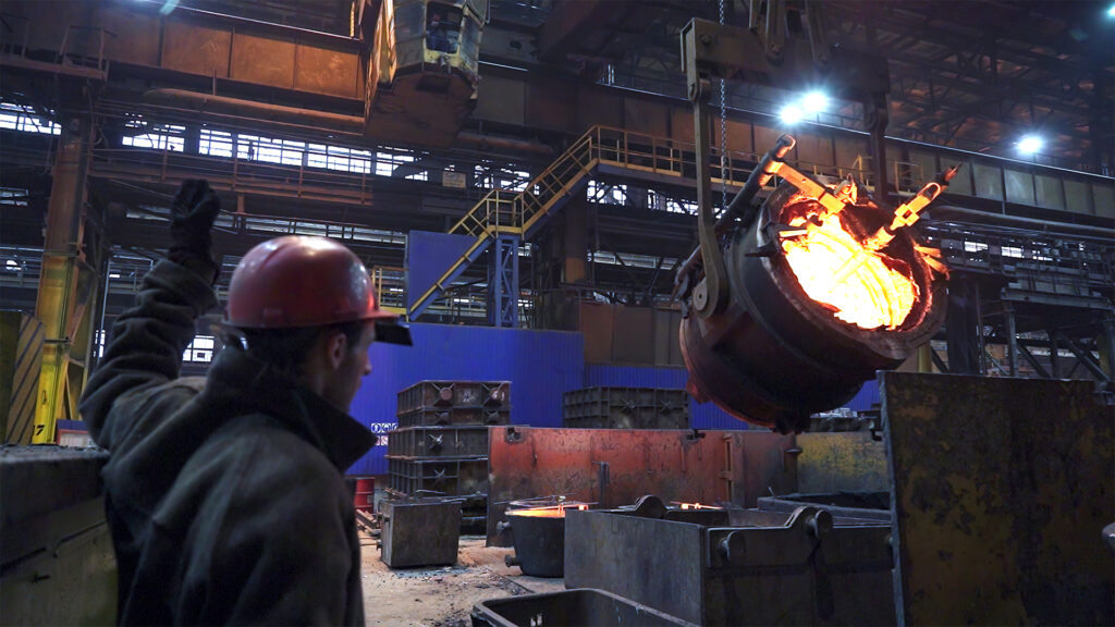 Uniformes especializados ignífugos y antiestáticos: la clave de seguridad en la industria metalúrgica moderna 2 uniformes especializados